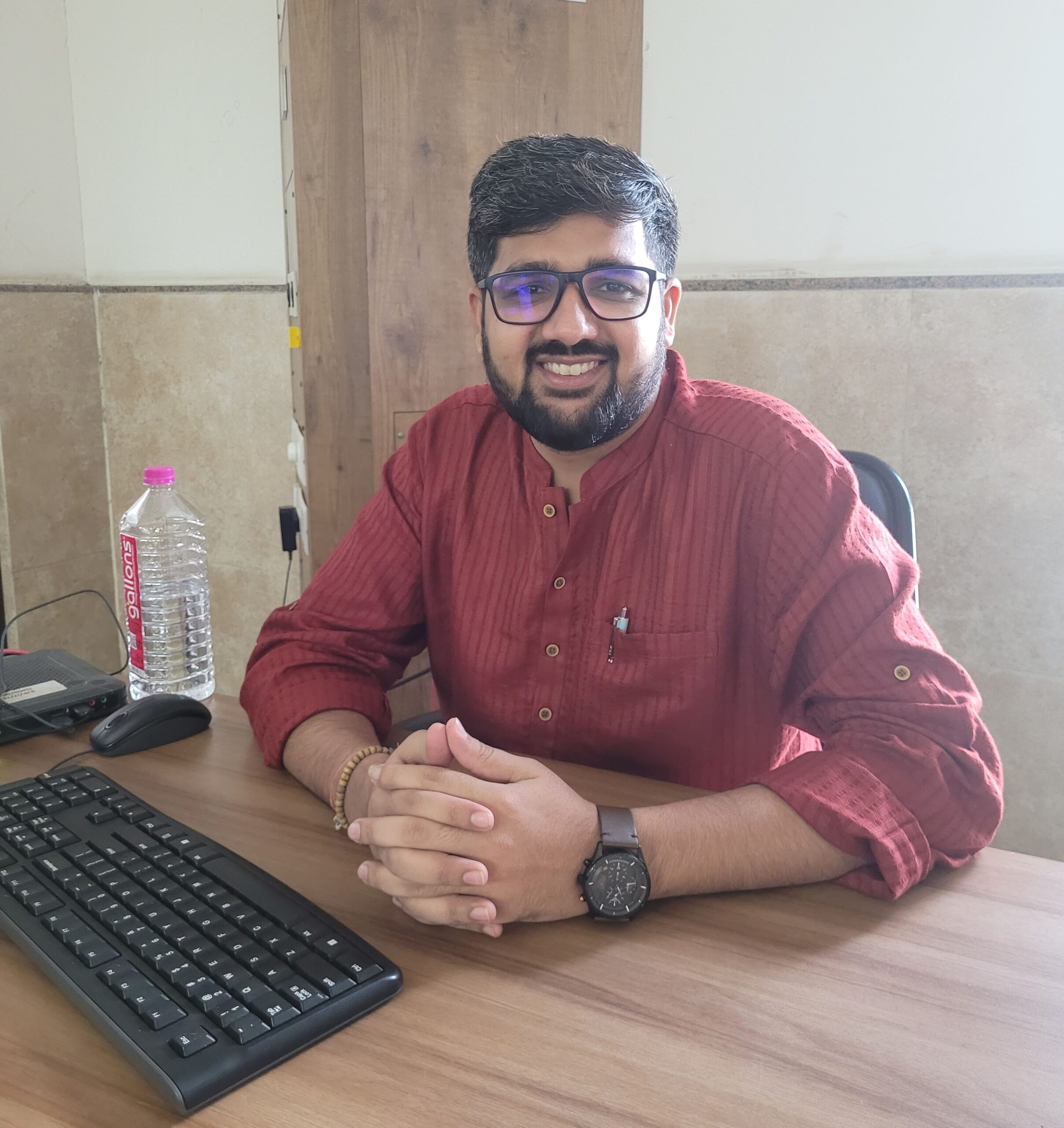 Dr. Parth Yoganandi